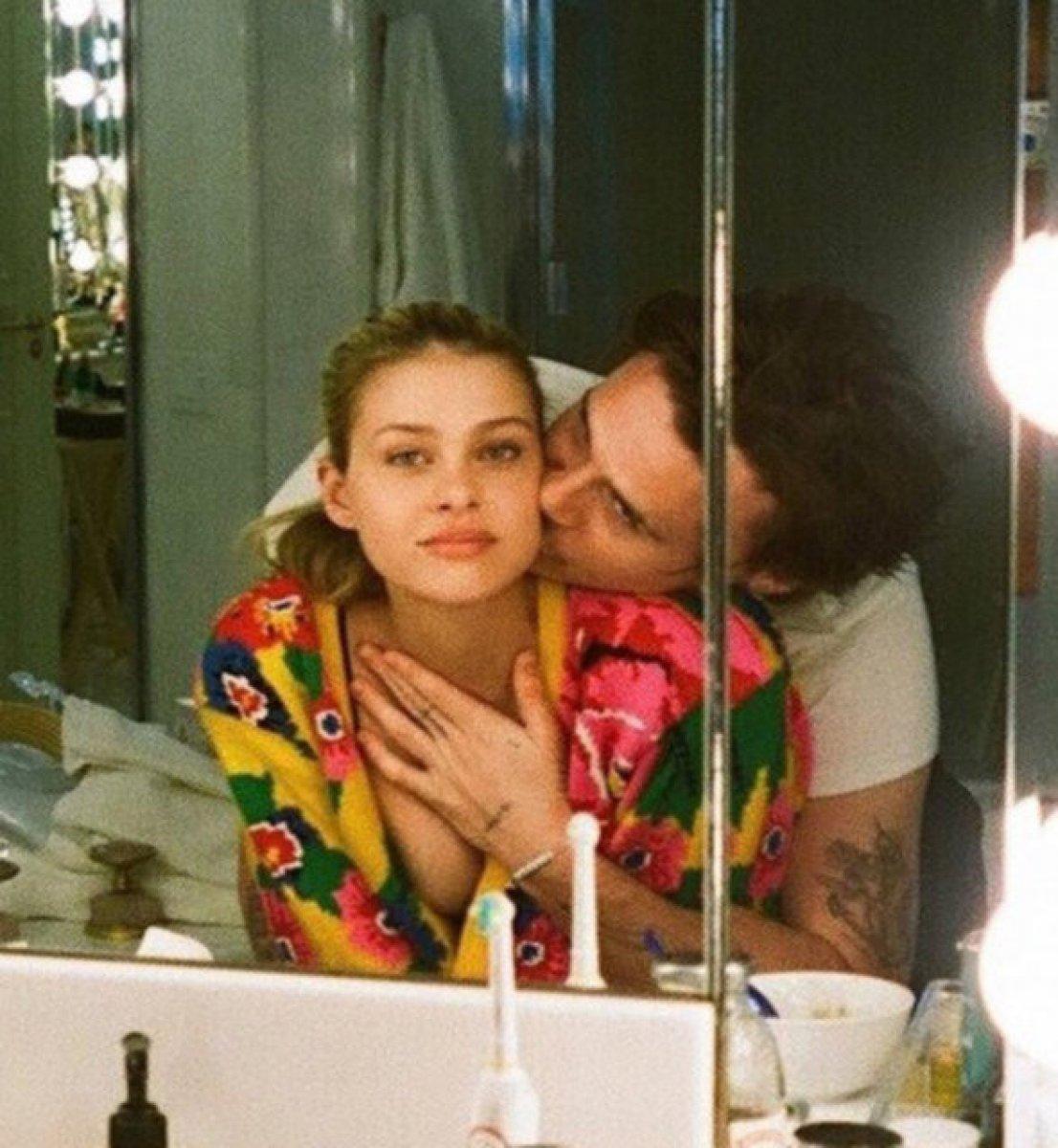 Brooklyn Beckham'dan aşk fotoğrafları