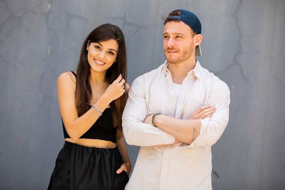 Hande Erçel ve Kerem Bürsin'in pahalı maskesi