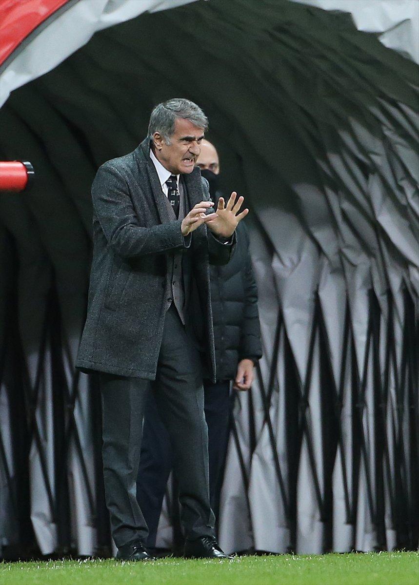 Şenol Güneş: Bol gollü, keyifli bir hazırlık maçı