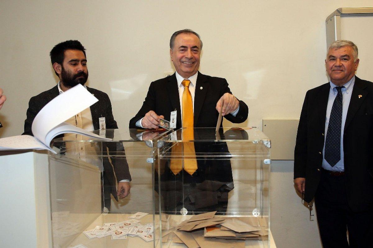 Galatasaray'da başkanlığa aday olan isimler