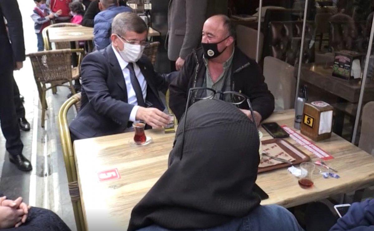 Ahmet Davutoğlu, vatandaştan sigarayı bırakmasını istedi