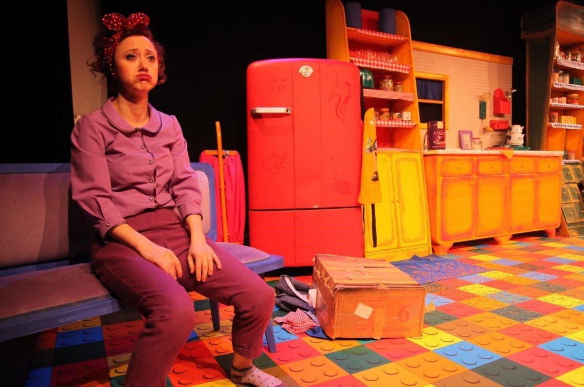 Bir Gün Ayakkabımın Teki