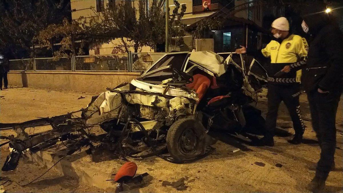 Çorum'da bir kişi kediye çarpmamak için kaza yaptı