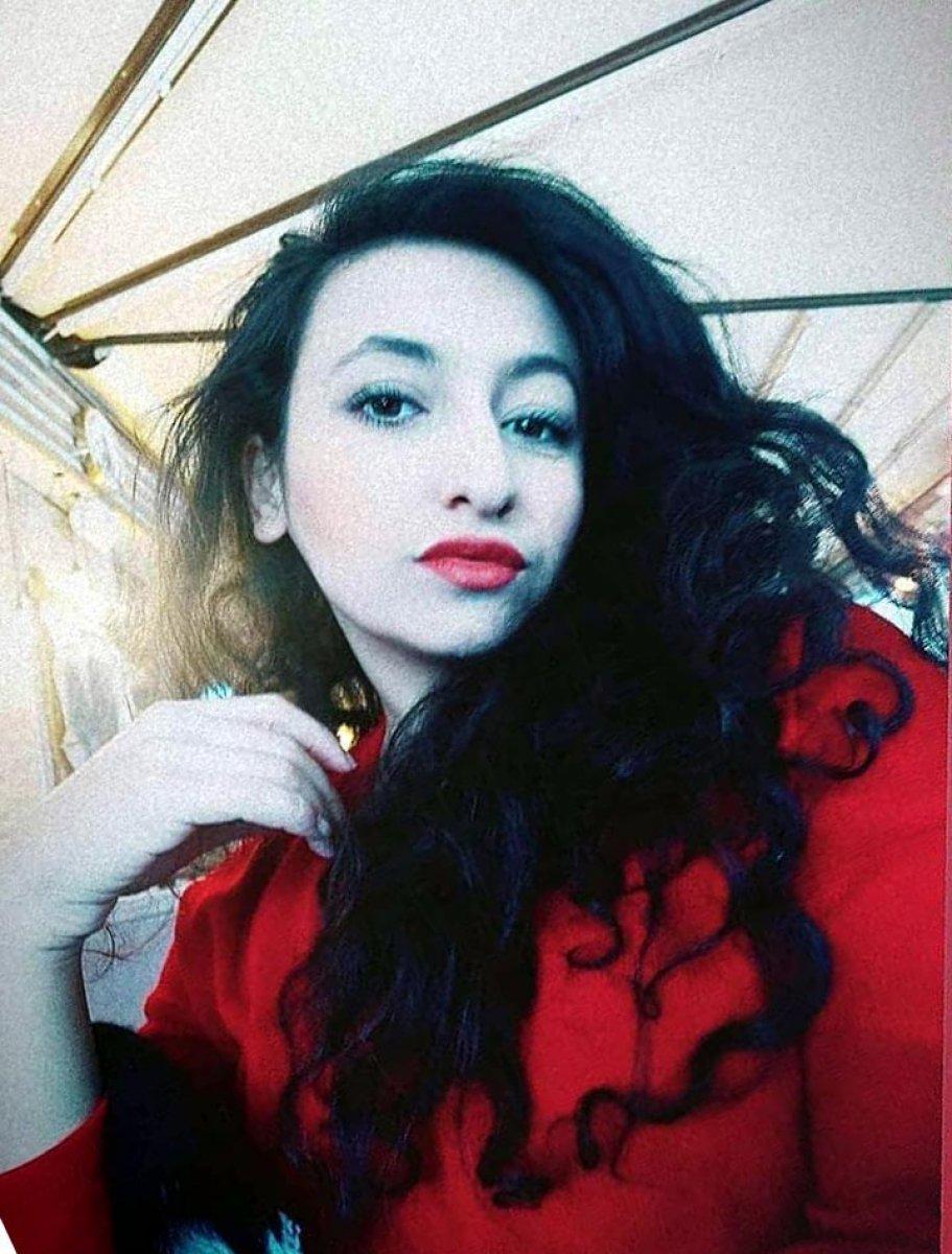 İzmir'de cinnet getiren pazarcı, eşi ile kızını öldürdü