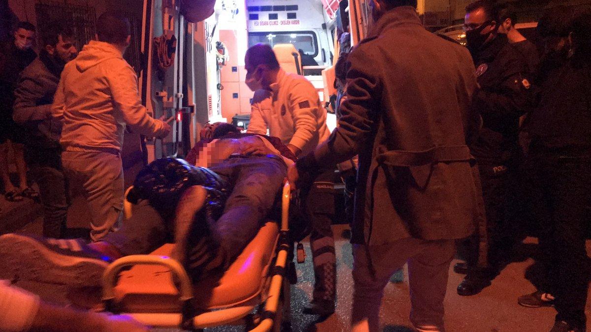 Bursa'da 'Ne bakıyorsun’ tartışması: 1’i ağır 2 yaralı