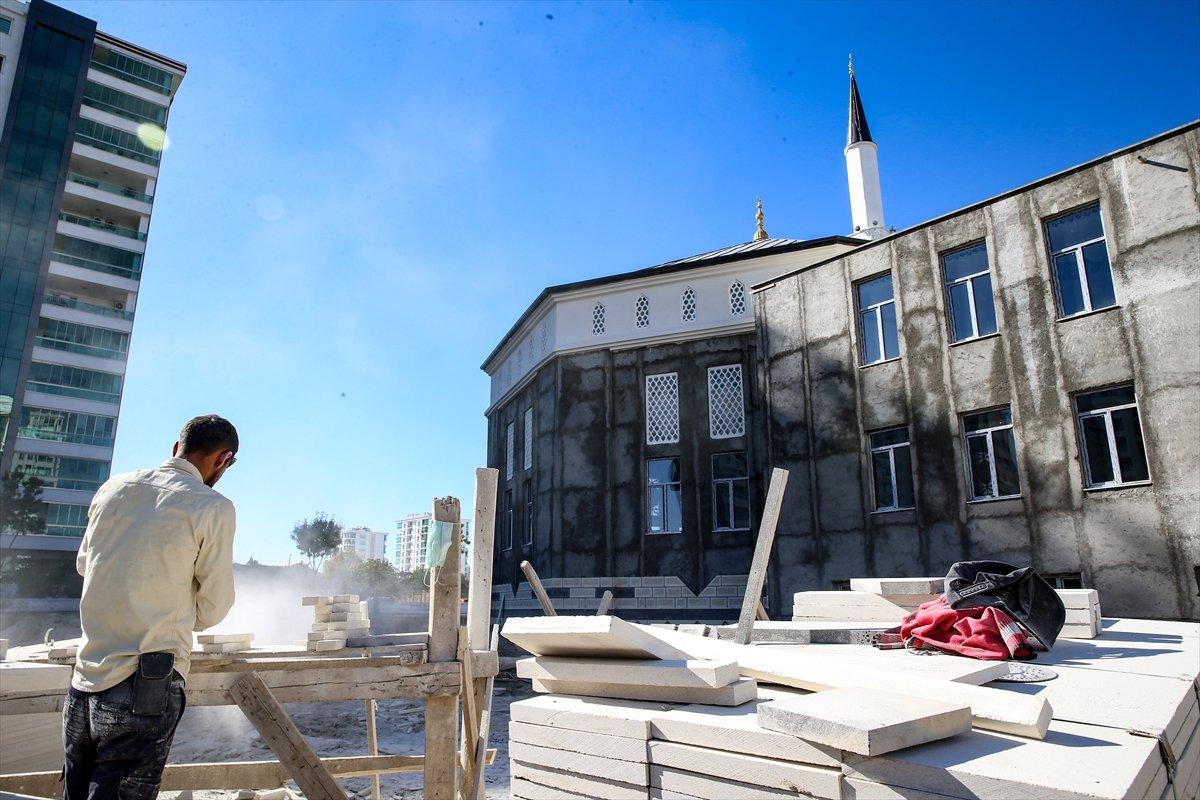 HDP'li belediyenin yapımını engellemeye çalıştığı camiler önümüzdeki yıl ibadete açılıyor