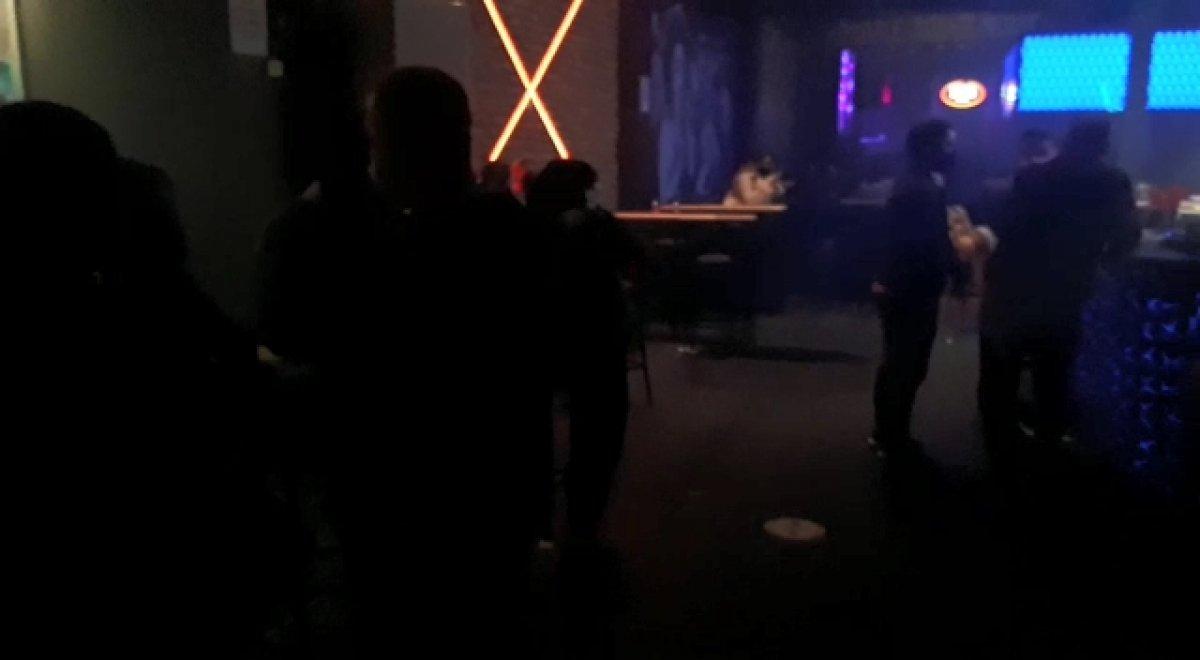 Bursa’da eğlenceye polis baskını: 119 bin 700 TL ceza kesildi