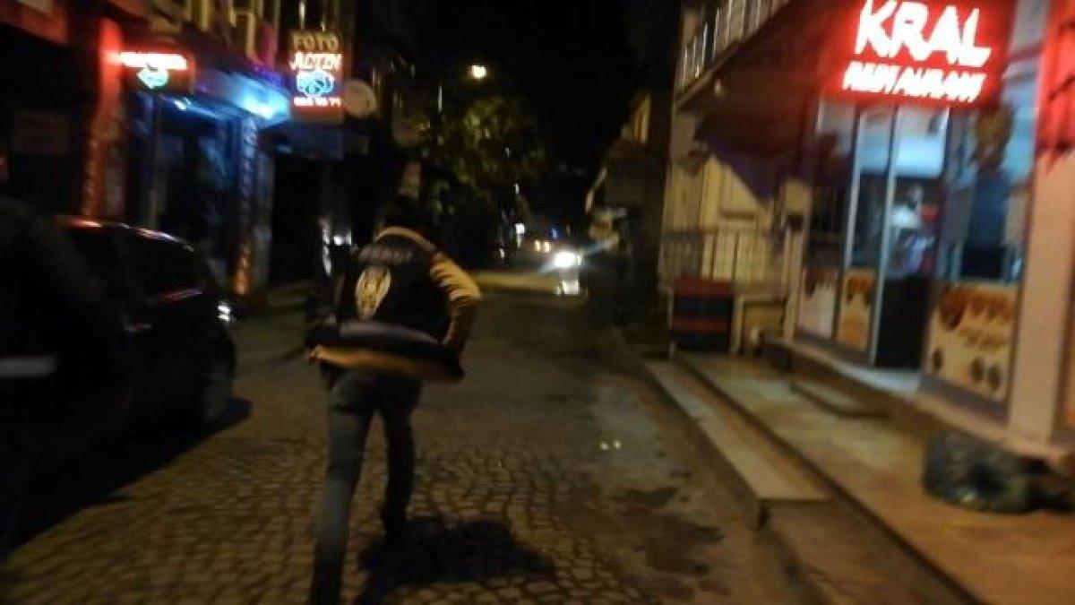 Düzce'de maske takmayan bir genç, bekçilerden koşarak kaçtı