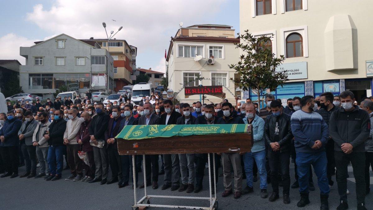 Kocaeli’de 13 yaşındaki çocuk, kalp krizi geçirerek hayatını kaybetti