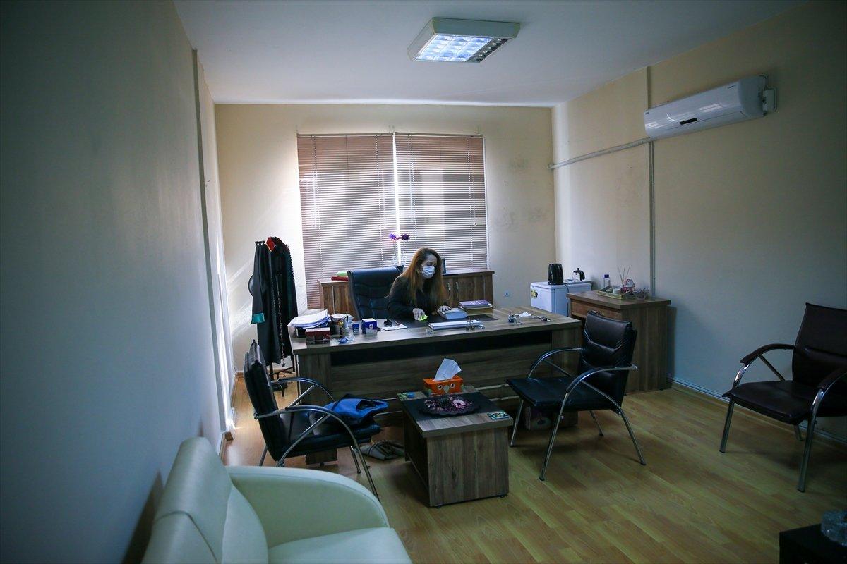 Dinar depremini gören avukat, İzmir'de aynı korkuyu yaşadı