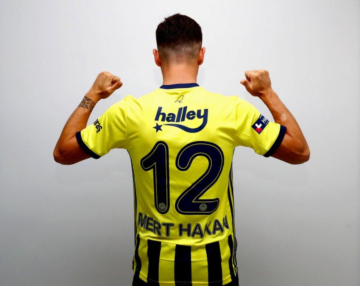 Mert Hakan'ın hedefi ilk 11
