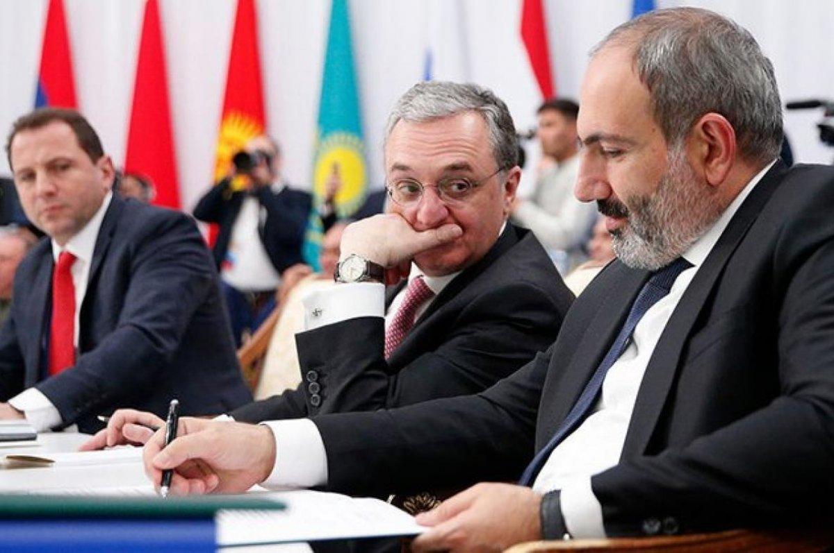 Paşinyan, Ermenistan Dışişleri Bakanı Zohrab Mnatsakanyan'ı görevden aldı