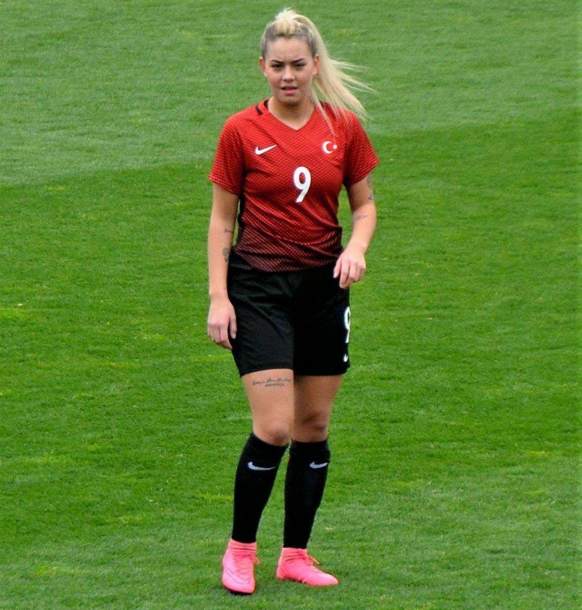 Aycan Yanaç milli takıma yine çağrılmadı