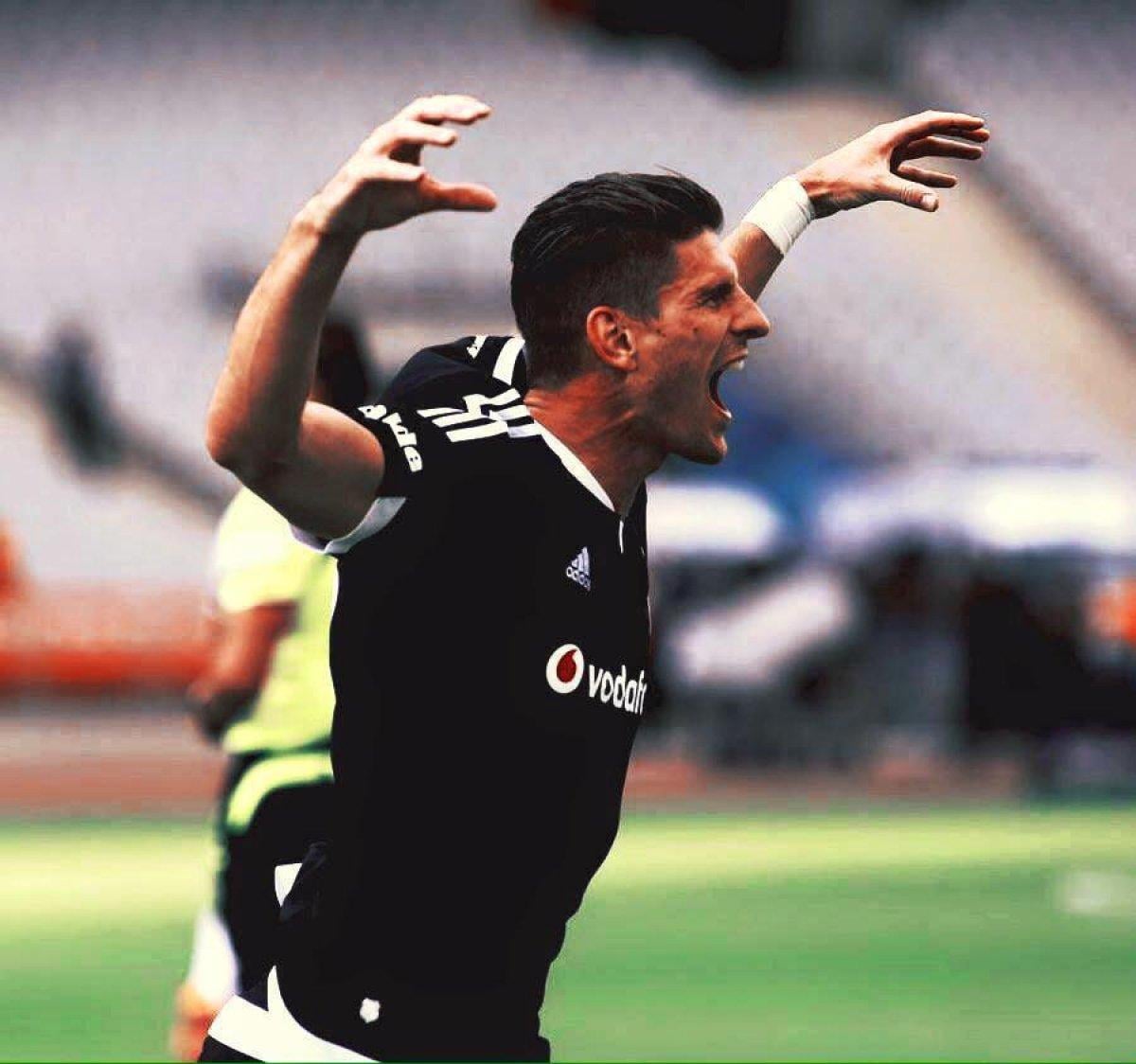 Mario Gomez'den kartal pençesi
