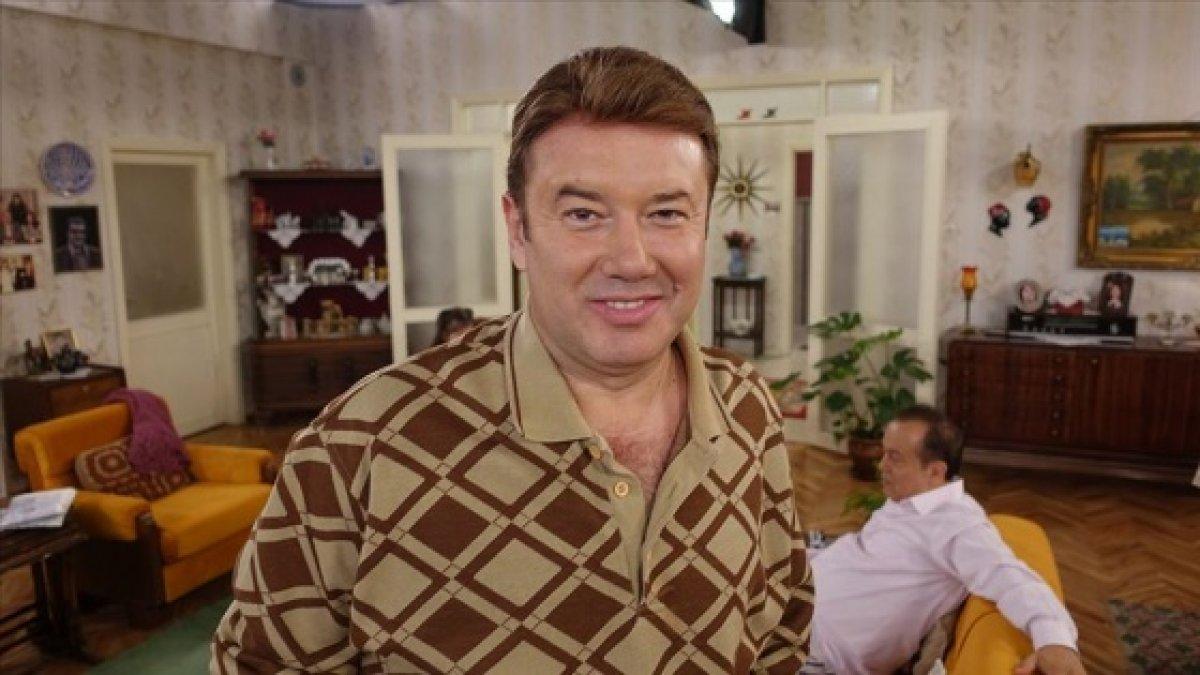 Şoray Uzun kimdir, kaç yaşında? Erman Toroğlu taklidi yapan Şoray Uzun hangi dizilerde oynadı?