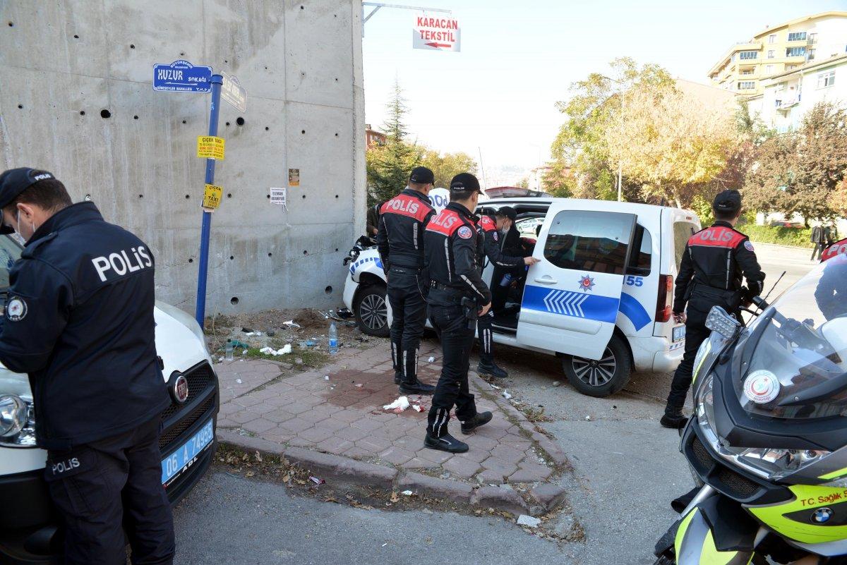 Ankara'da ekip aracı ile otomobil çarpıştı: 3 polis yaralı