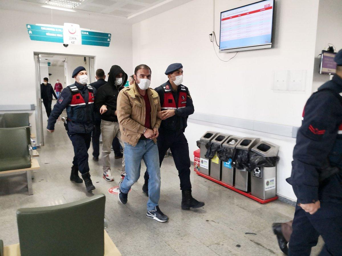 Aksaray'da uyuşturucuyla yakalanıp gazeteciye sataştı: Utanmıyor musun