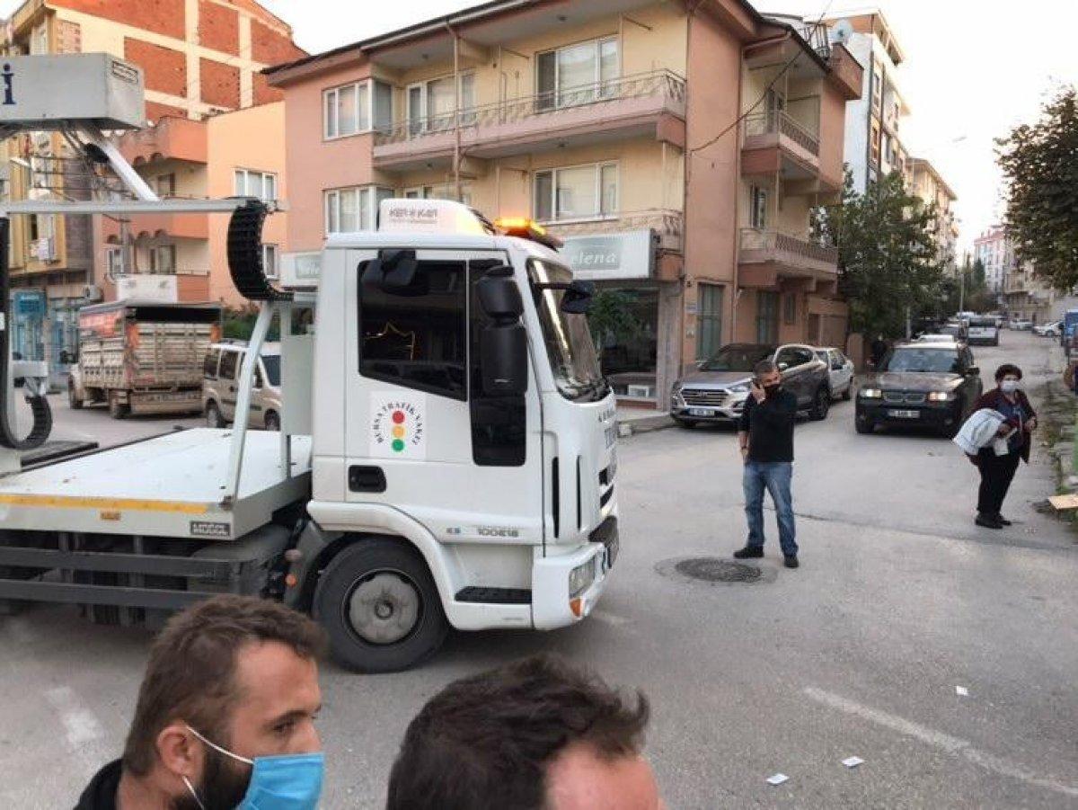 Bursa'da çekici ile motosiklet çarpıştı: 1 yaralı