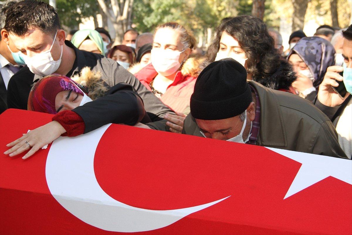 Şehit Piyade Teğmen Burhan Sönmez, memleketi Kayseri'de defnedildi