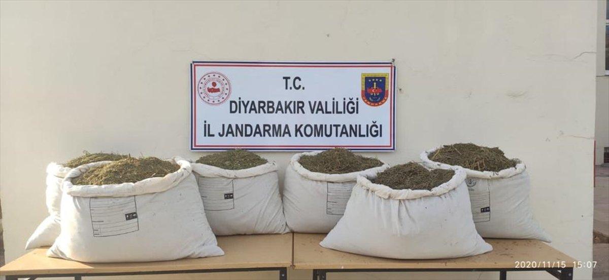 Diyarbakır'da 308 kilo esrar ele geçirildi