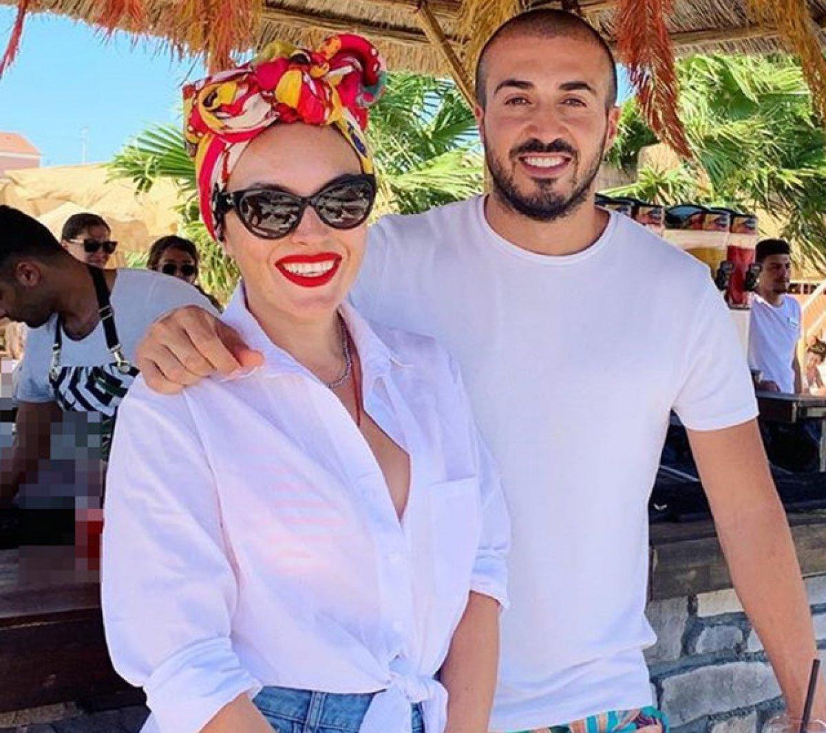 Ezgi Mola'nın sevgilisi Mustafa Aksakallı kimdir? Mustafa Aksakallı kaç yaşında, ne iş yapıyor?