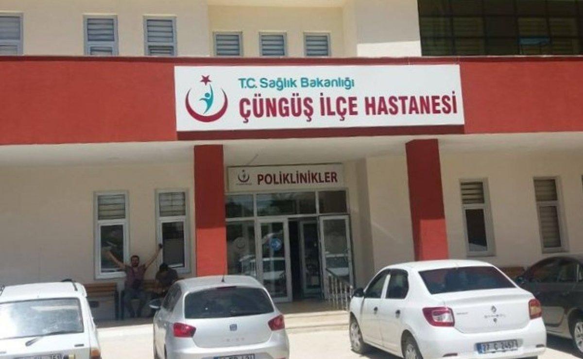 Diyarbakır'da filyasyon ekibine saldırı: 1'i başhekim 3 yaralı