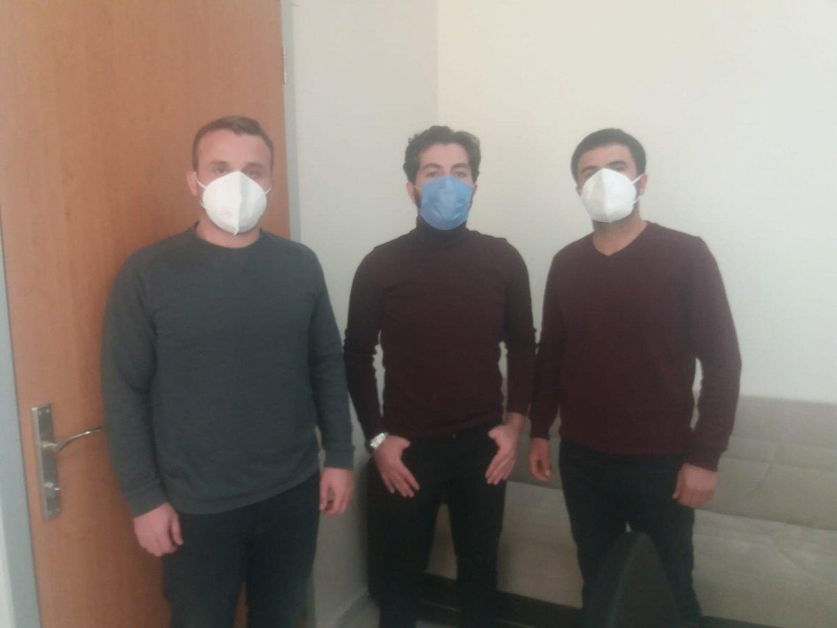 Diyarbakır'da filyasyon ekibine saldırı: 1'i başhekim 3 yaralı