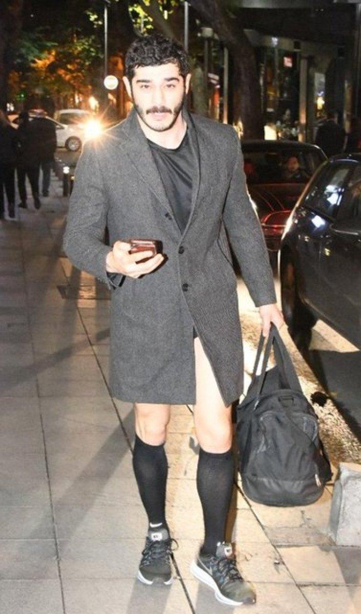 Burak Deniz babasının cenazesine neden katılamadığını açıkladı