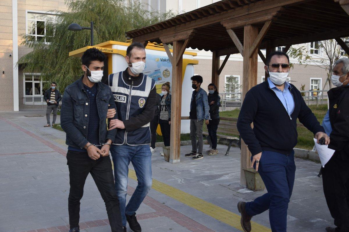 Burdur'da seyyar satıcıyı döven gruptan 1 kişi tutuklandı