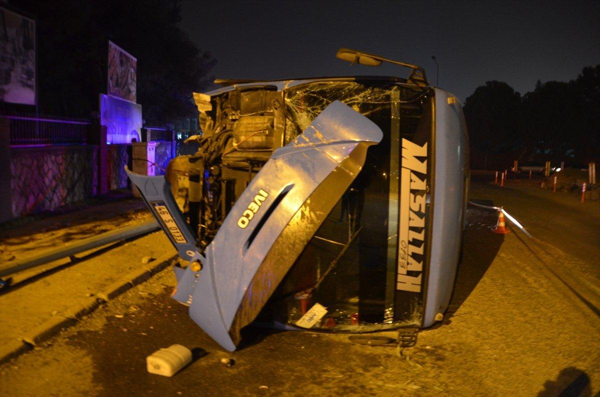 Kahramanmaraş'ta 4 çocuk, çaldıkları minibüsle kaza yaptı