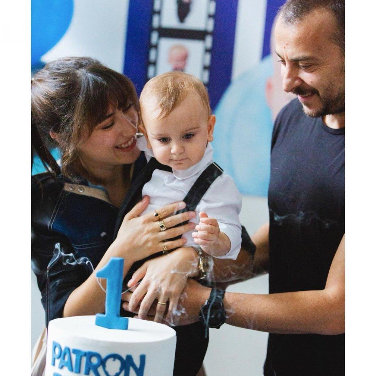 Hazal Kaya ve Ali Atay'ın oğulları 1 yaşına bastı