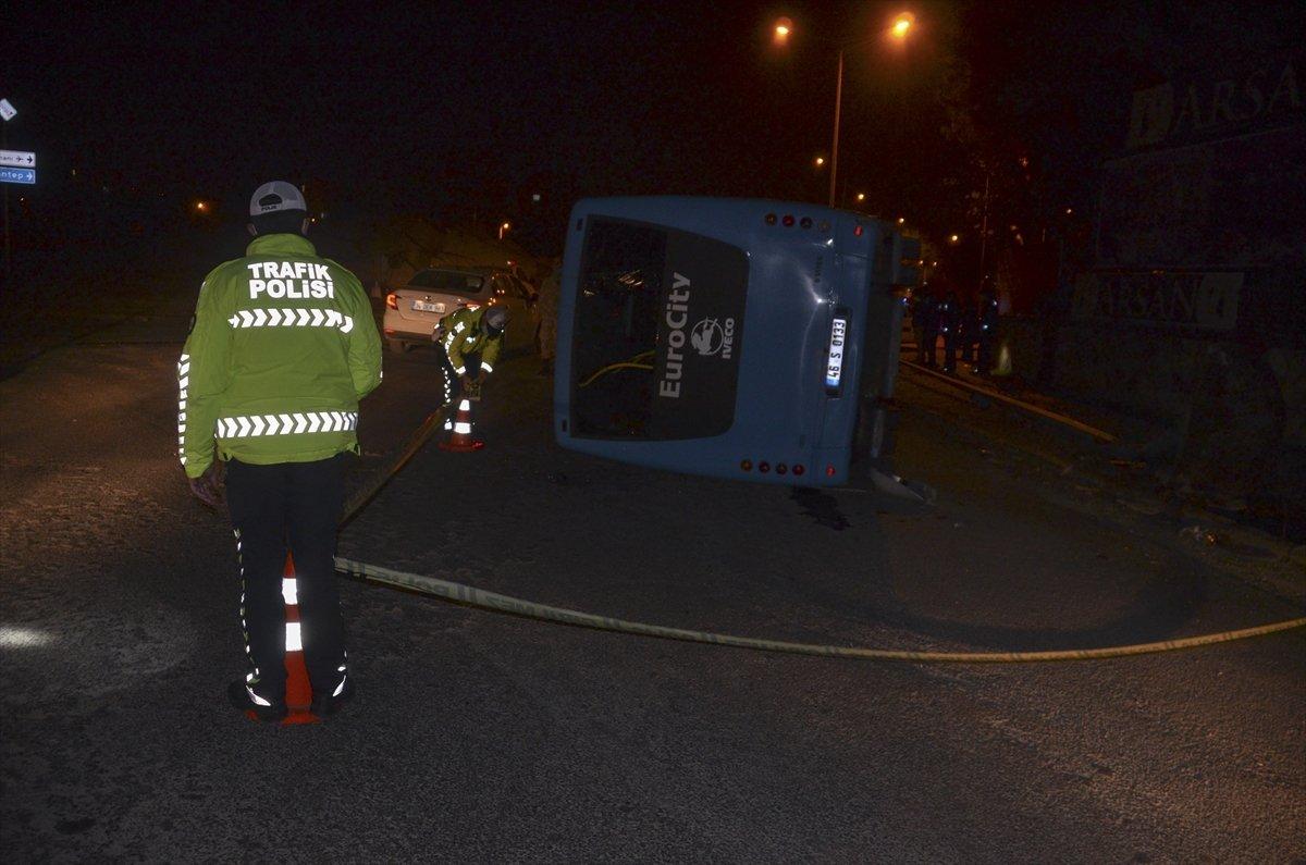 Kahramanmaraş'ta 4 çocuk, çaldıkları minibüsle kaza yaptı