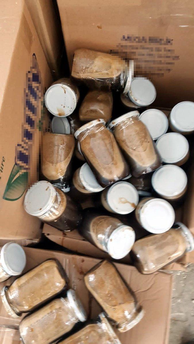 Adana’da 1 ton kaçak cinsel içerikli macun ele geçirildi