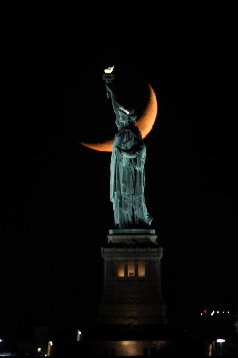 New York’ta hilal belirdi