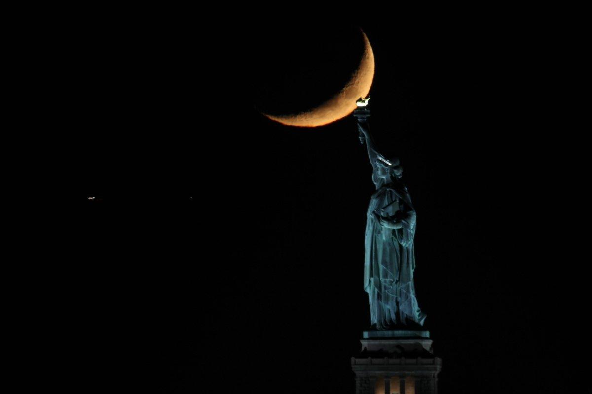 New York’ta hilal belirdi