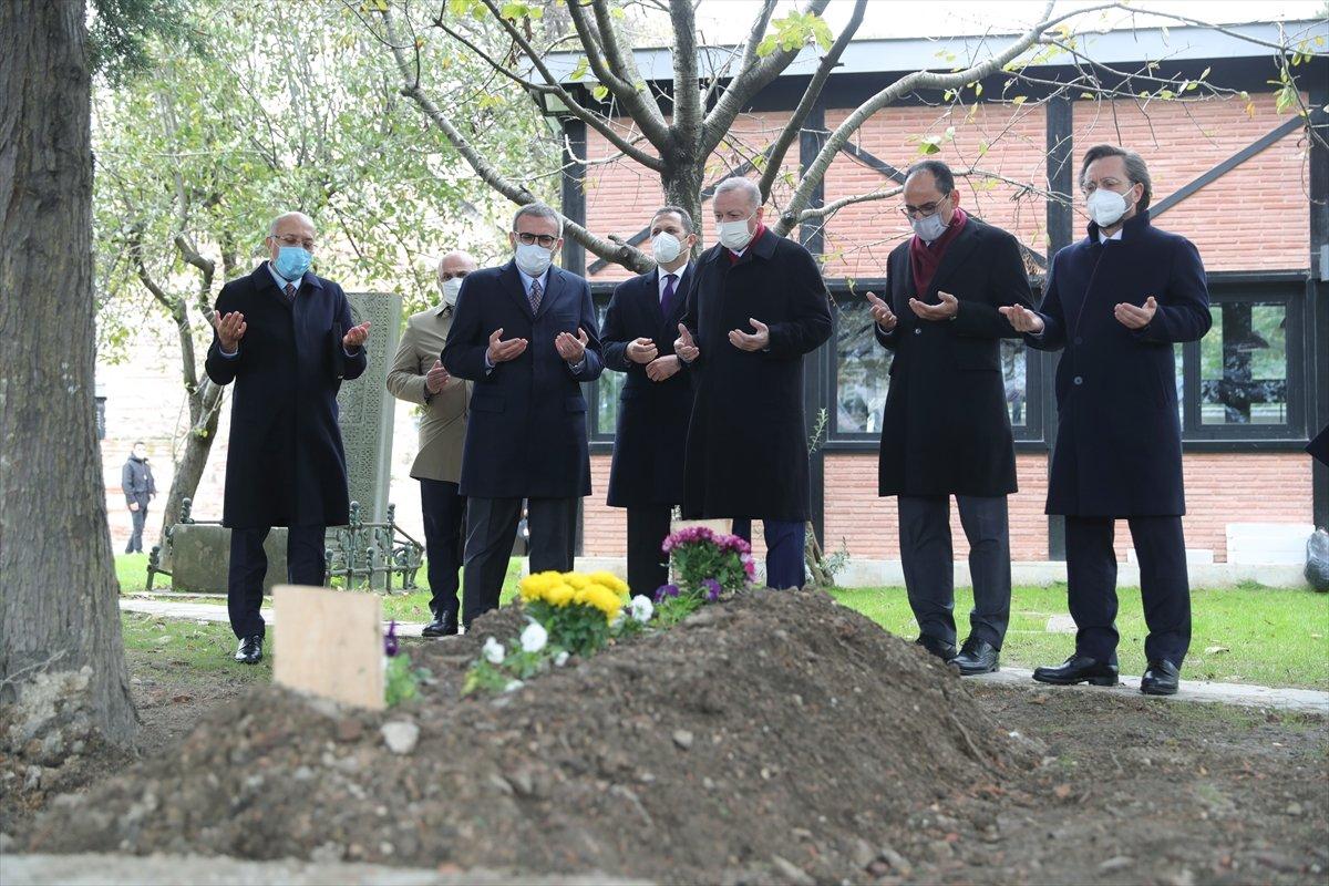 Cumhurbaşkanı Erdoğan, Ahmet Kekeç'in kabrini ziyaret etti