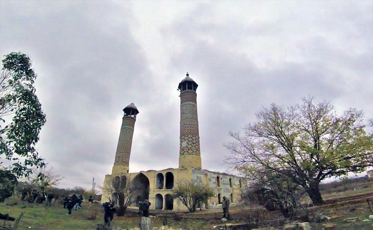 İşgalden kurtarılan Ağdam kent camisinde ezan okundu