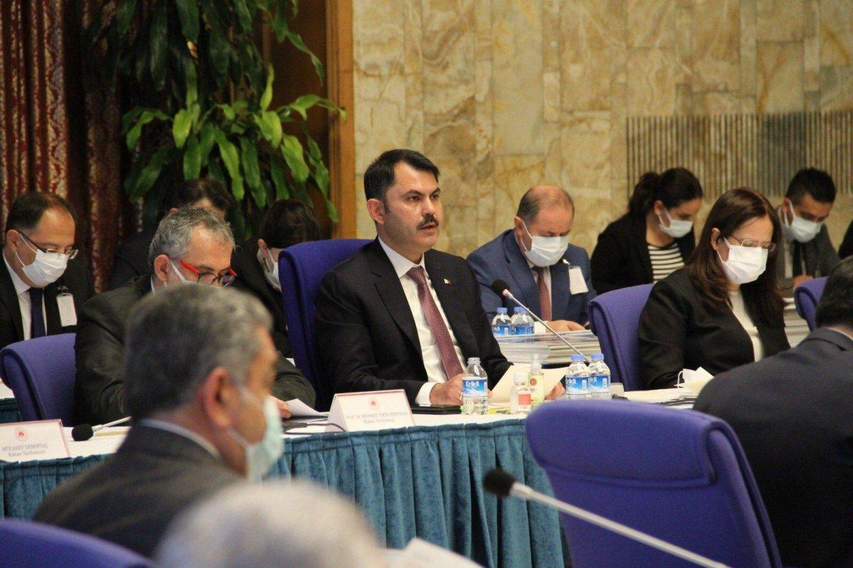 Murat Kurum'dan HDP'li Paylan'a: Kepçeyle çukur kazanlar kimlerdi