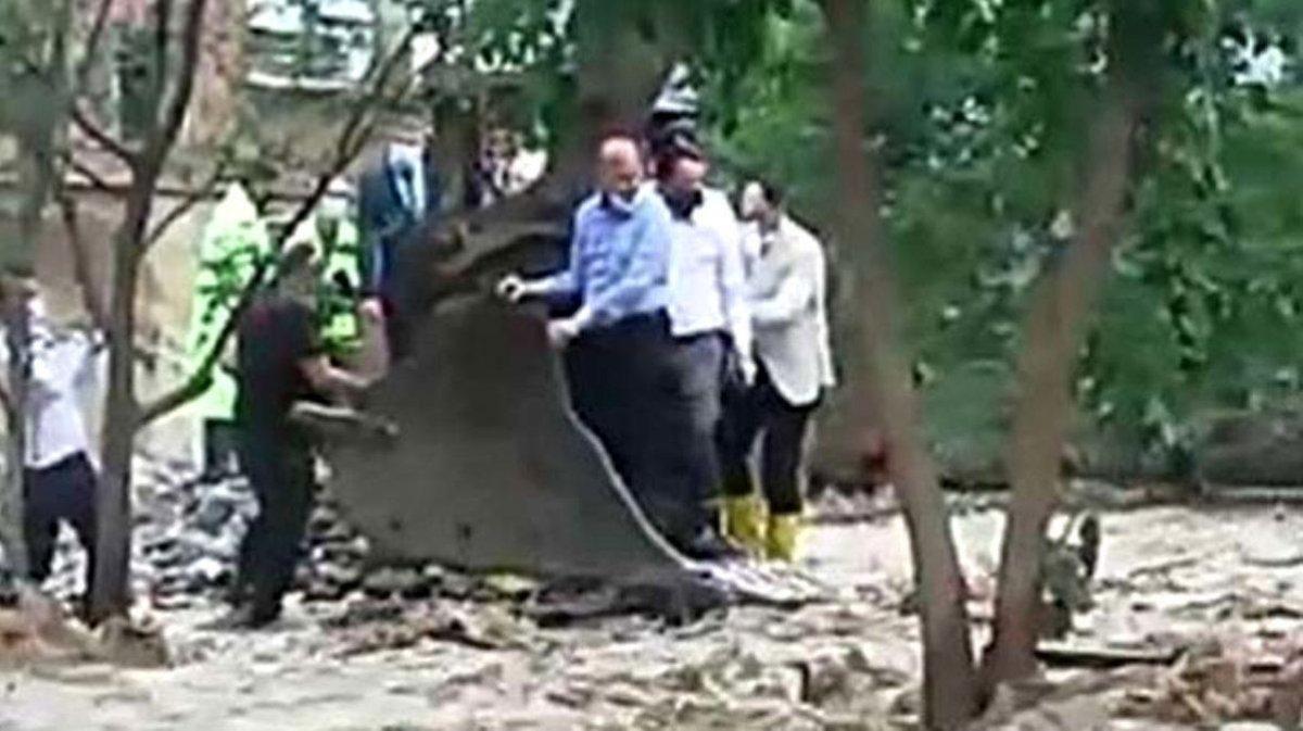 Murat Kurum'dan HDP'li Paylan'a: Kepçeyle çukur kazanlar kimlerdi