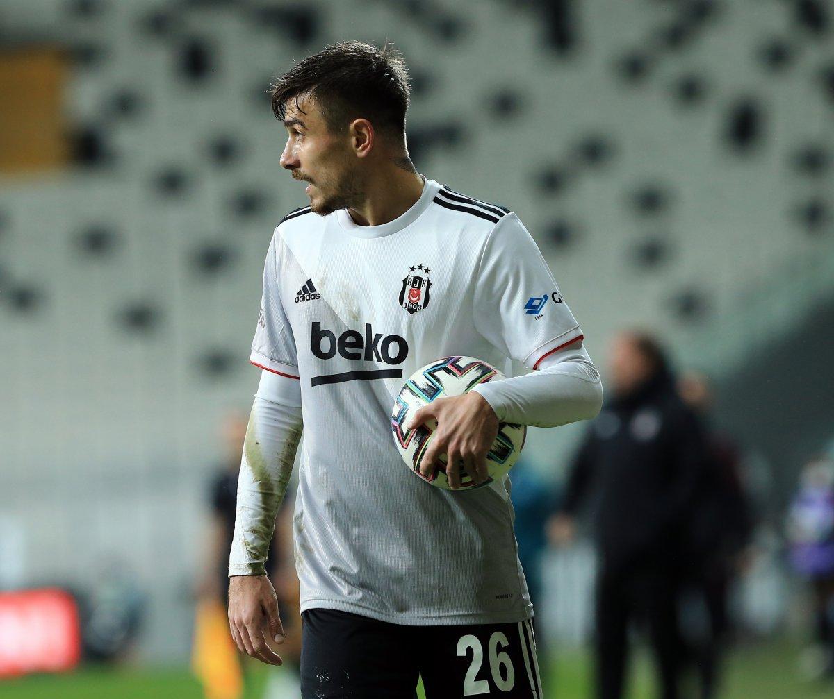 Dorukhan Toköz, derbide cezalı duruma düştü