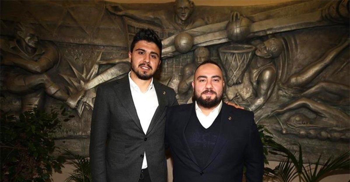 Leicester City, Ozan Tufan'ı listesine aldı