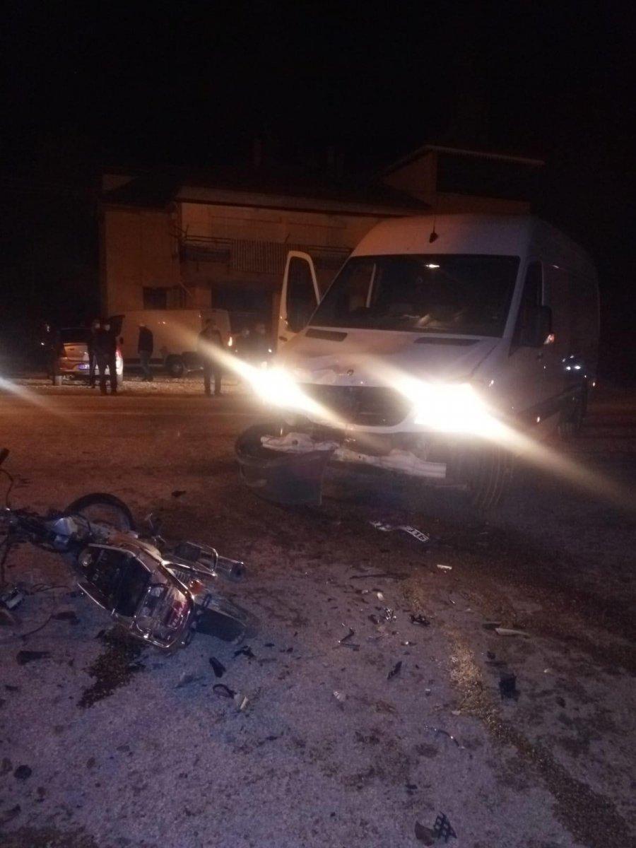 Antalya'da 14 yaşındaki çocuk, motosiklet kazasında hayatını kaybetti