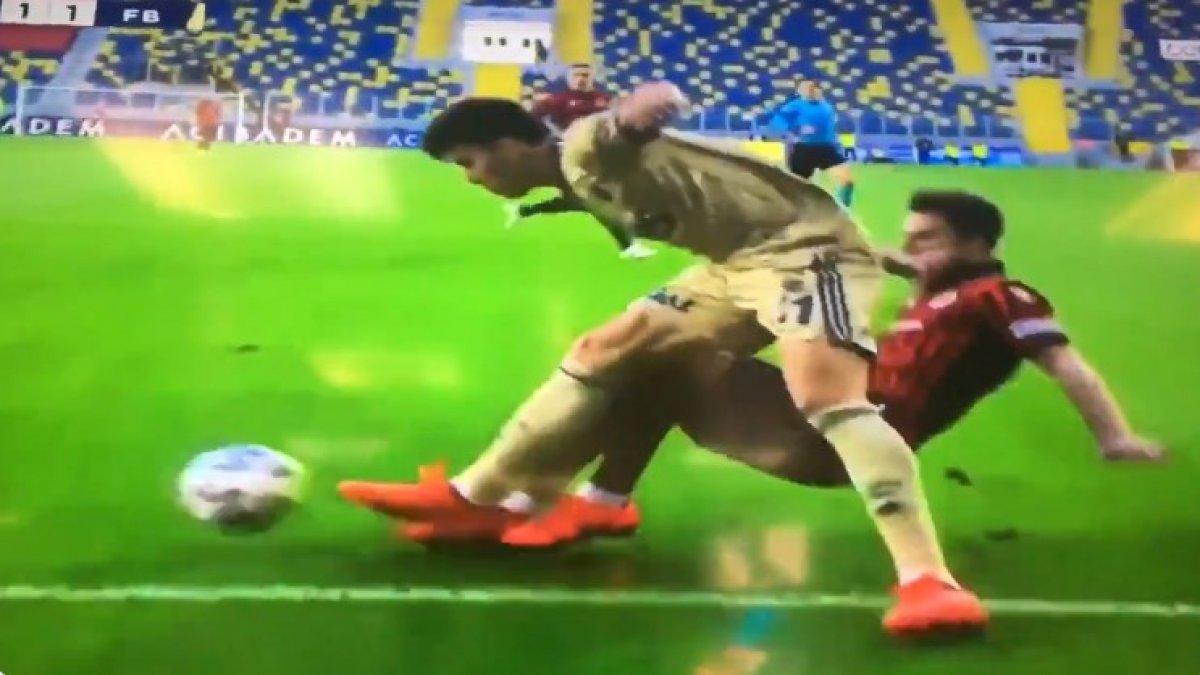 Fenerbahçe bu sezonki 5. penaltısını kazandı