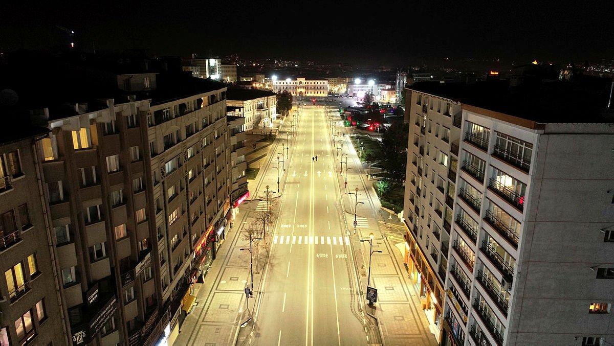 Sokağa çıkma yasağı yeniden başladı