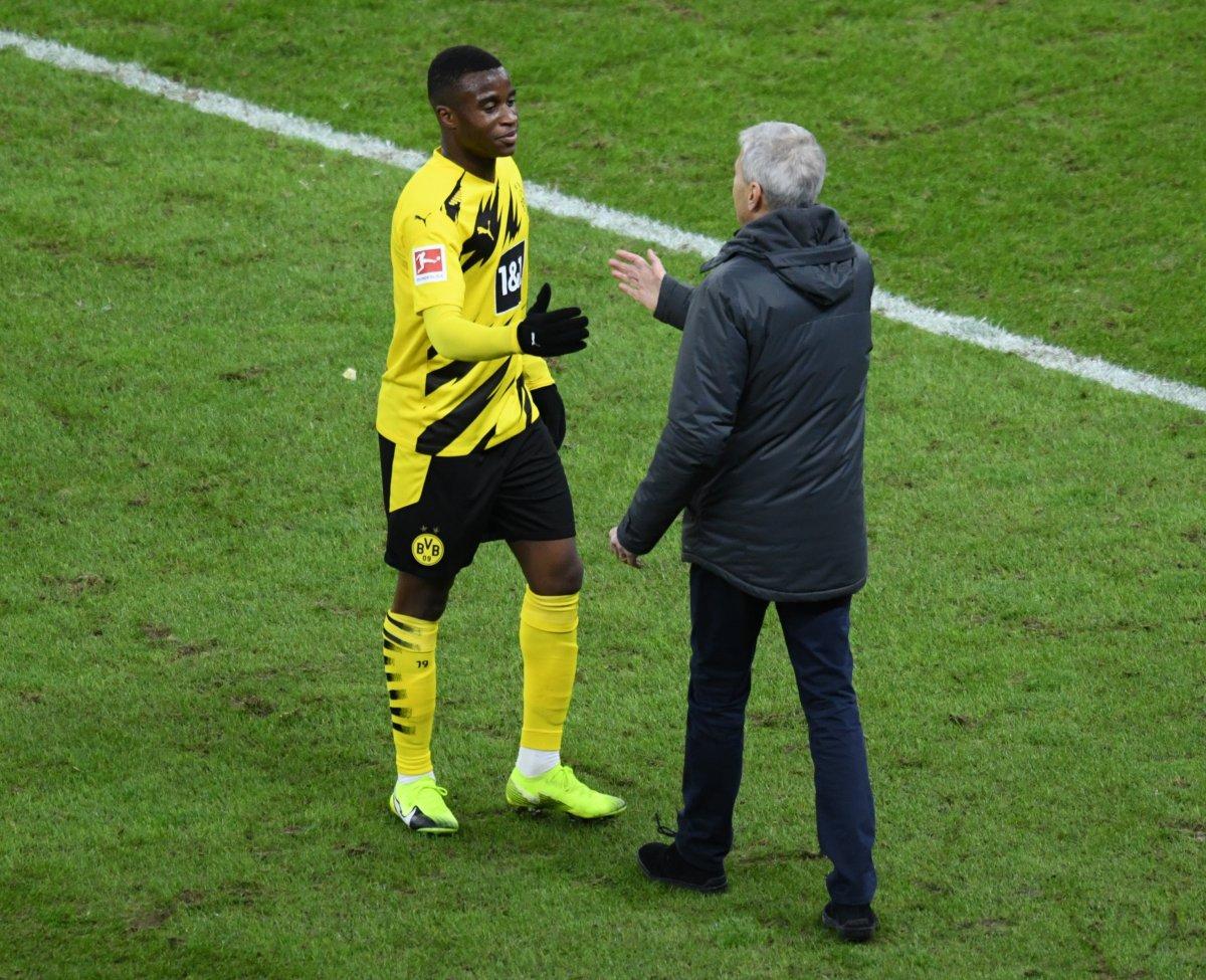 Youssoufa Moukoko, Nuri Şahin'in rekorunu kırdı