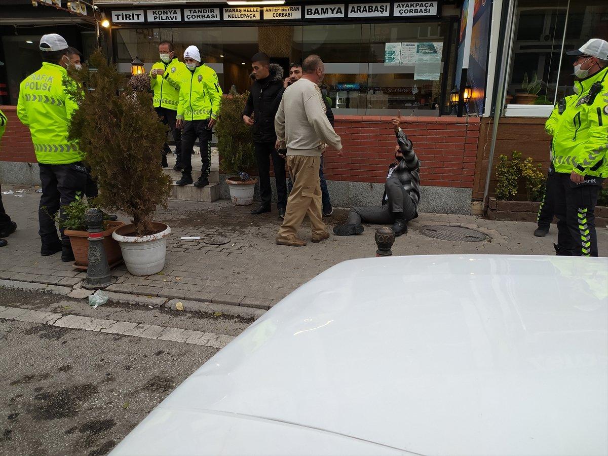 Konya'da servis isteyen müşterilerle garson arasında kavga