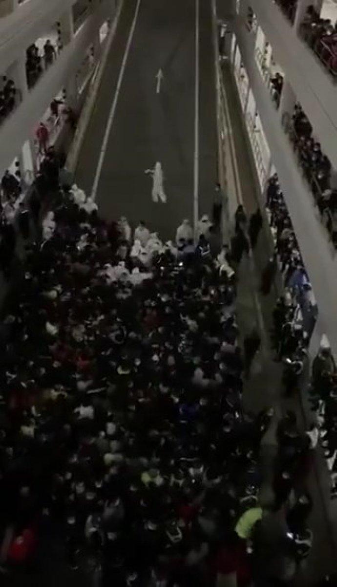 Çin'in Pudong şehrinde koronadan sonra SARS paniği