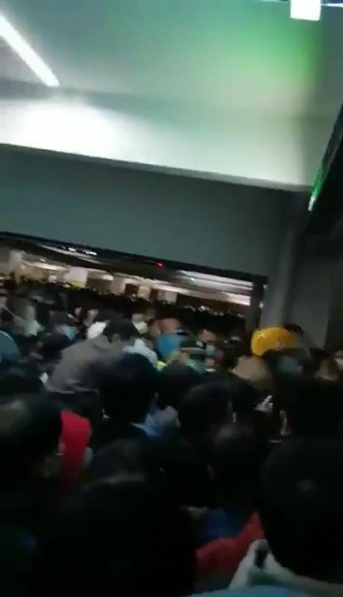 Çin'in Pudong şehrinde koronadan sonra SARS paniği