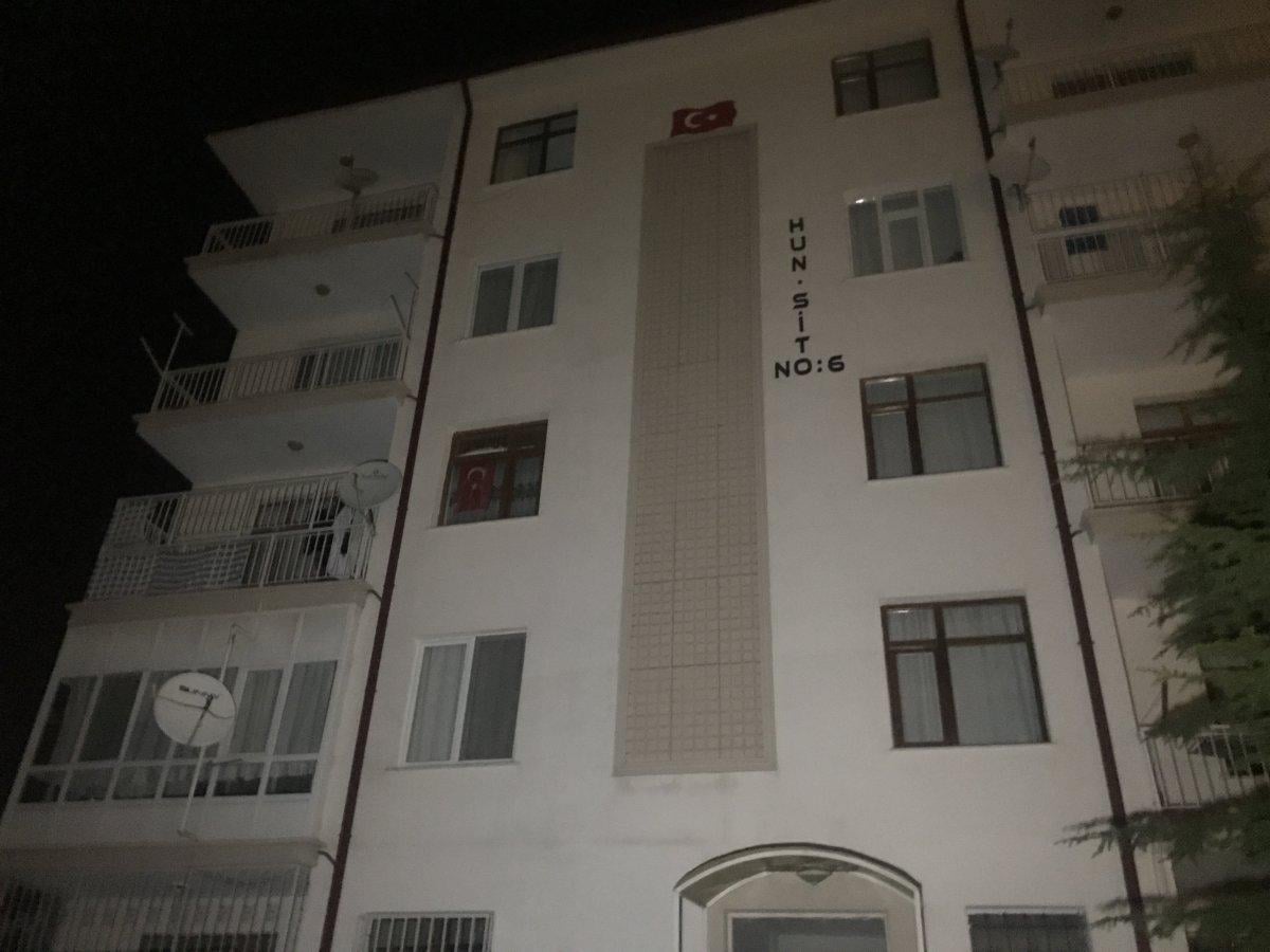 Konya'da boşanmak isteyen eşine kızıp, evi yakmak istedi