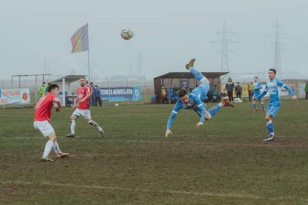 Robert Asavoaei akrep vuruşuyla gol attı